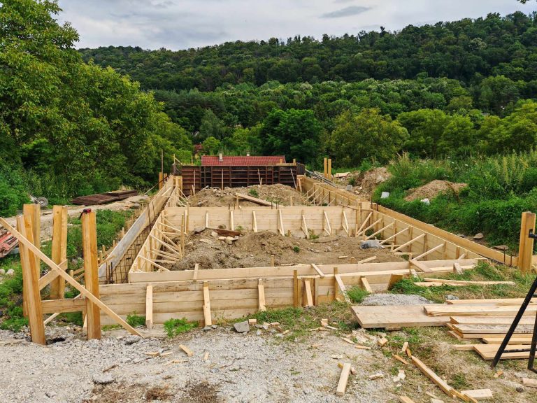 GSR Bau Pécs- sávalap készítés Pécsett és környékén.